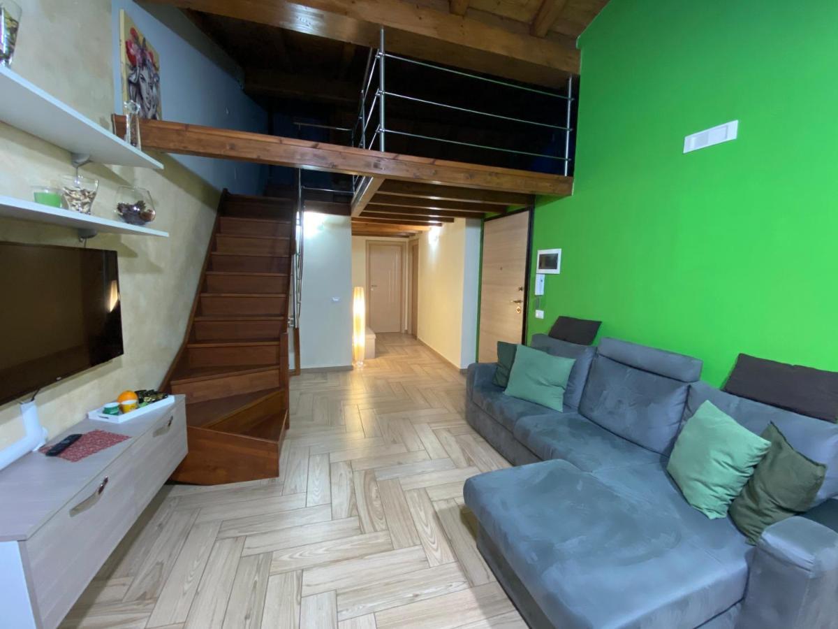 The “B” House Appartement Catánia Buitenkant foto